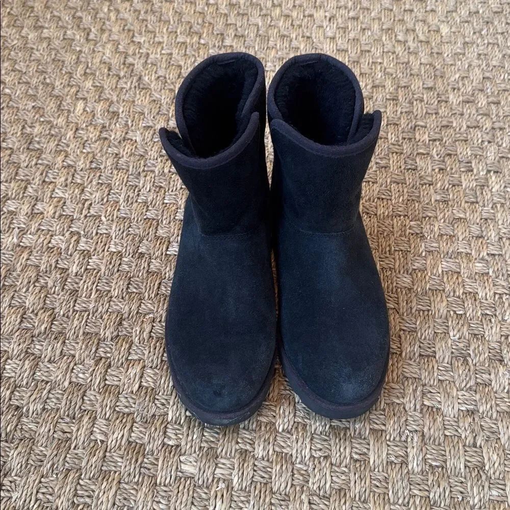 UGG Black Short Suede Booties With Wool Lining